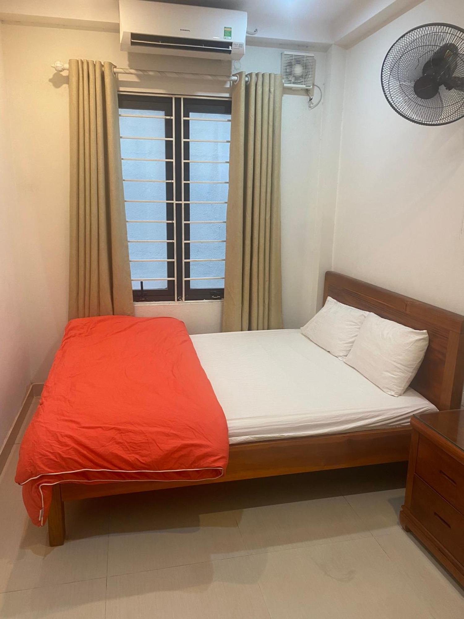 Nam Cuong Motel - Phong Don Co Cua So Thoang Mat Khep Kin - Thang May Ανόι Εξωτερικό φωτογραφία